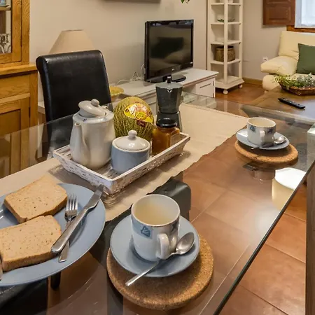 El Capricho De Laio Nyaraló